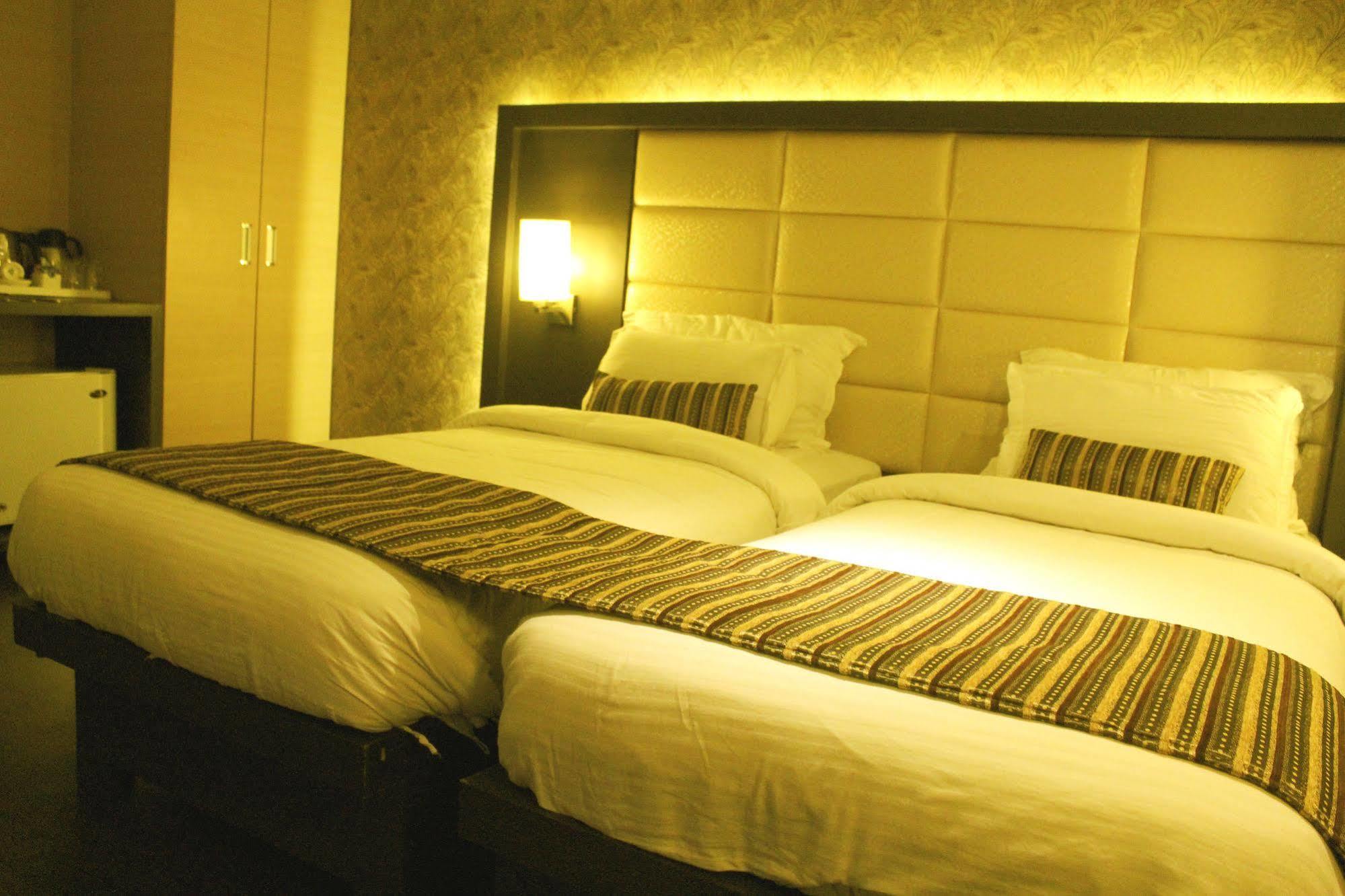 Hotel Galaxy 4*